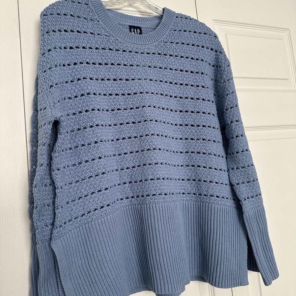 GAP Light Blue Perforated Crewneck Sweater - Size S - Oversized Fit - NWT - Picture 3 of 6